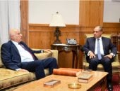 وزير الخارجية يبحث مع أمين سر حركة فتح تطورات الأوضاع بقطاع غزة والضفة 