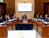حسين عيسى يعقد اجتماعًا موسعًا لمتابعة جهود إعادة هيكلة الهيئات الاقتصادية