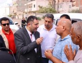 محافظ دمياط يتفقد ميدانيا حملات تطوير القري