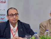 رئيس جامعة كفر الشيخ يقود نقاشا حول مستقبل صناعة الدواجن باستخدام AI