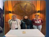 ضبط 3 سيدات سرقو هاتف محمول من داخل مكتبة بالشرقية 