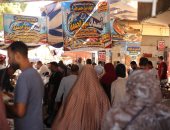 محافظ الإسماعيلية يتابع مبادرة أسماك بأسعار مخفضة بسوق الجمعة