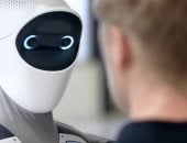 بـ400 دولار فقط.. هاتفك الأندرويد القديم يتحول إلى روبوت بشرى يمشى ويتحرك