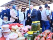 وزيرة التنمية المحلية ومحافظ الوادي الجديد تتفقدان مبادرة خفض أسعار السلع