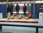 محافظ أسيوط يهنئ فاطمة عبد النبى بعد حصد 6 ذهبيات فى البطولة العربية لرفع الأثقال بالجزائر