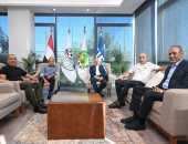 هانى أبو ريدة يستقبل حسام وإبراهيم حسن