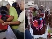 مفاجأة صادمة فى عزاء فتاة عمرها 15 عاما.. فتحت عينيها وجلست داخل النعش