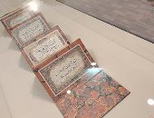 تاريخ يكتب بالذهب.. رحلة فى مخطوطة محمد النورى بملتقى الشارقة للخط (فيديو)