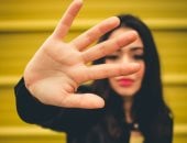 إزاى تحافظ على راحتك من غير ما تخسر اللى حواليك؟.. 8 نصائح لوضع حدود صحية