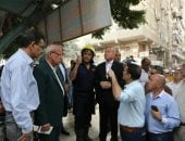 محافظ القاهرة: استمرار أعمال البحث عن ناجين بعقار حدائق القبة المنهار حتى الآن