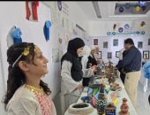 نجوت لأرسم.. أطفال غزة يحولون وجع اليتم وذكريات القصف لمشغولات يدوية ورسومات تتمسّك بالحياة.. الحرب خطفت آباءهم وأمهاتهم وكتبت حكاياتهم بالدم والفقد وسط حصار وتجويع يهددان طفولتهم وأحلامهم بمستقبل أكثر أمانا
