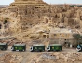بيت الزكاة والصدقات ينتهي من توزيع كراتين مواد غذائية بواحتي سيوة والجار