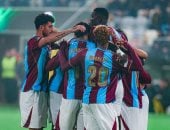 كوبس ضد طرابزون سبور.. محمد صلاح يصنع ويسجل فى الشوط الأول (فيديو) 