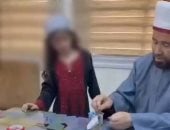 فيديو "السبحة" يشعل الجدل.. استقالة وزير الأوقاف الفلسطيني محمد نجم