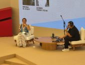 منة القيعى وأحمد طارق يحيى يصنعان أغنية لـ مهرجان الجونة السينمائى على الهواء