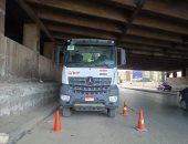 مياه الجيزة تدفع بمعدات الشفط وفرق الطوارئ للمحاور الحيوية تحسبا للتقلبات الجوية