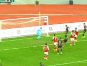 شاهد ثنائية عمر الساعي وزيزو فى فوز الأهلي على كيتارا الأوغندي
