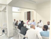 رئيس مدينة طور سيناء يلتقي أهالي تجمع سهل القاع لبحث أزمة الجمال ومطالب المواطنين