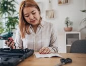 اليوم العالمى للإصلاح.. أبراج مبتحبش تستعين بفنى وبتصلح أعطال البيت بنفسها