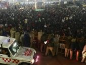 مصرع 17 شخصا وإصابة 35 آخرين في تدافع مروع بمهرجان ديني بالهند.. فيديو 