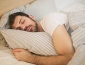 عرض شائع أثناء النوم يتجاهله الكثيرون يؤدي لفشل القلب