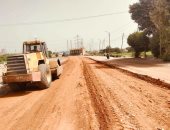 تقوية ورصف طريق برطس المنصورية الغربى بالجيزة بطول 2.5 كم