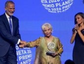 إيزابيل الليندى تفوز بجائزة بلانيتا الأدبية وقيمتها مليون يورو