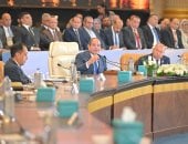 الزعيم السيسى يؤكد صعوبة مواجهة كافة التحديات في ذات الوقت بأطروحات مثالية.. صور