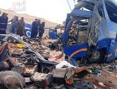 مصرع 13 شخصا وإصابة 34 آخرين فى حادث مروع بطريق القاهرة أسيوط الغربي