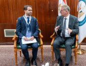 وزير البترول يبحث مع توتال إنرجيز تسريع تنفيذ مشروع ربط الغاز القبرصي بالبنية التحتية المصرية