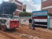 استجابة للأهالى.. حى الطالبية يتحرك لإنهاء مشكلة طفح الصرف بمحيط مجمع مدارس