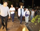 محافظ سوهاج يتابع أعمال التشجير والتجميل الجارية بحي شرق وأخميم