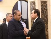 مصطفى كامل ومحمد فؤاد وعدوية وحماده هلال في عزاء شقيق حكيم