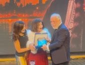 مهرجان نقابة المهن التمثيلية يكرم 8 فنانين من بينهم عائشة الكيلانى وعلاء زينهم