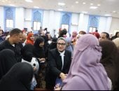 محافظ الوادي الجديد تشهد تسليم جهاز عرائس لـ50 عروسا من الداخلة وبلاط