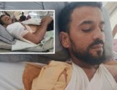 "أحمد عايش" طلقة دبابة حطمت كتفه وأثقلت أحلامه بمسؤولية ثلاثة أطفال.. إصابة بالغة أفقدته القدرة على تحريك ذراعه اليمنى.. الأب يناشد المجتمع الدولي تمكينه من السفر للعلاج خارج غزة قبل فوات الأوان