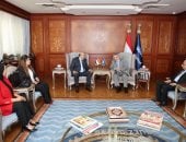قناة السويس وشركة بتروتريد تبحثان تعزيز التعاون المُشترك
