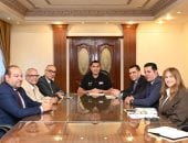 وزير الشباب والرياضة يلتقي الوزير المفوض بجامعة الدول العربية