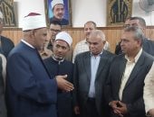 رئيس قطاع المعاهد الأزهرية يتفقد ديوان منطقة سوهاج ويجتمع بمديرى الإدارات