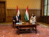 وزير الخارجية يبحث مع نظيرته المجرية العلاقات الثنائية والمستجدات الإقليمية