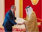 وزير الخارجية يسلم رسالة خطية من فخامة الرئيس السيسى إلى ملك البحرين