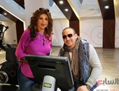 بالصور.. المطرب دياب ضيف بوسى شلبى فى "أحلى النجوم"