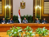 السيسى لوفد رجال أعمال إيطالى: مصر تعمل اقتصاديا من خلال 3 محاور