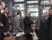قاضى "اقتحام قسم شرطة حلوان" يشكو للإعلام تأخر وصول المتهمين