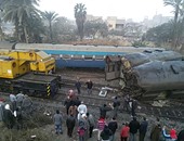 موجز أخبار مصر للساعة1.. إصابة 70 فى قطار بنى سويف.. ووزير النقل "يعتذر"