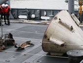 بالصور.. عرض أجزاء صاروخ كورى على متن سفينة حربية فى كوريا الجنوبية