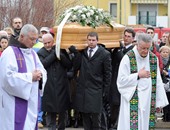 بالصور.. إيطاليا تشيع جثمان "ريجينى" وأهله يرفضون تصوير وسائل الإعلام للجنازة