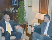 وزير الصناعة يزور العراق لتعزيز التعاون الصناعى والاستثمارى المشترك