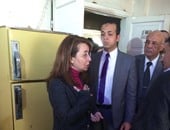 بالصور.. وزيرة التضامن:تنسيق مع الداخلية لإخلاء وحدات برج العرب من البلطجية