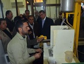 بالفيديو والصور.. محافظ كفر الشيخ يتفقد مصنع سكر البنجر بالحامول